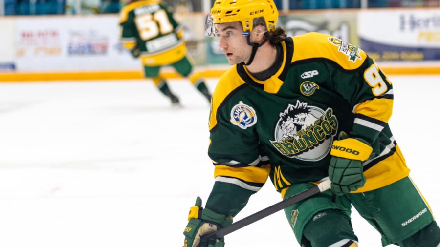 Broncos Sweep Back-to-Back Road Games over Ice Wolves